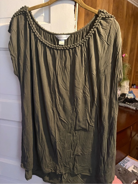 Tops - Women’s Olive Green Tunic Top with Braided Scoop Neck